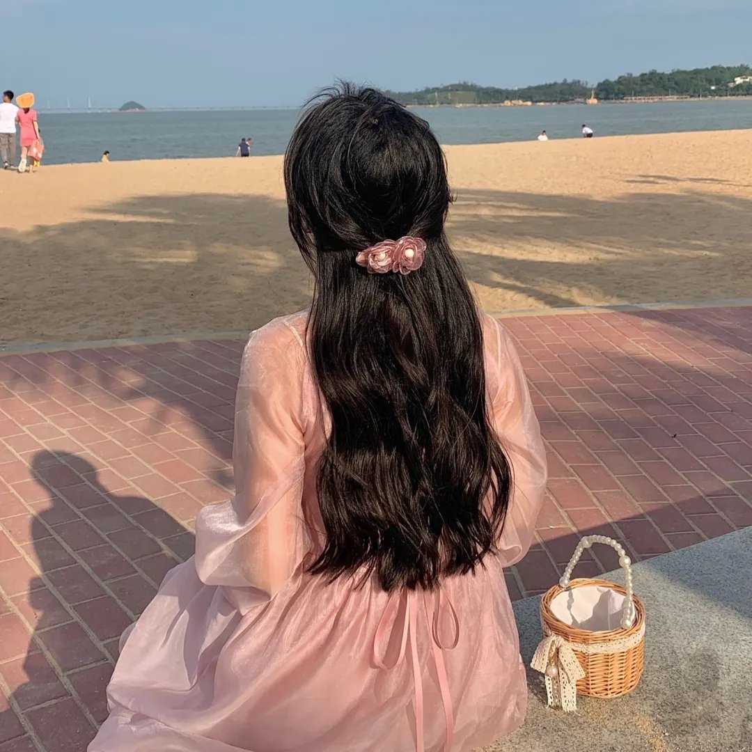 住我对面的小哥哥